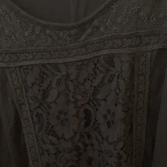 FINAL MARKDOWN 89th & Madison Lace-accented Tank Top (1X) - Picture 2 of 4